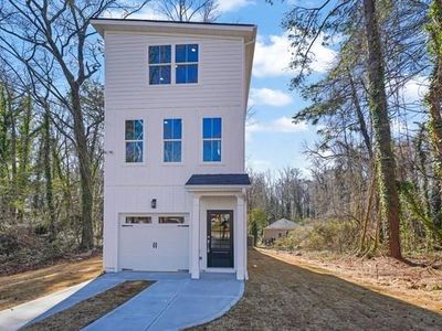 3213 McHenry Ave, Scottdale, GA, 30079