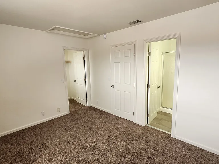 324 W Chestnut Ave — Photo 9