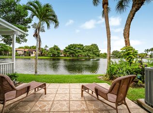 9724 NW 23rd Ct, Pembroke Pines, FL 33024