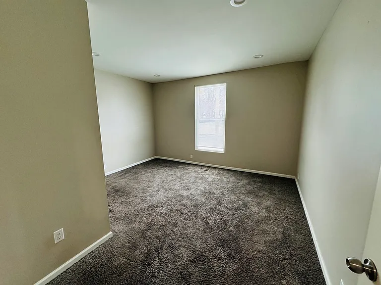 121 S Elm Ave #1 — Photo 22