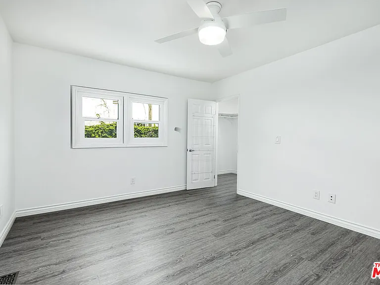 8718 Rosewood Ave — Photo 26