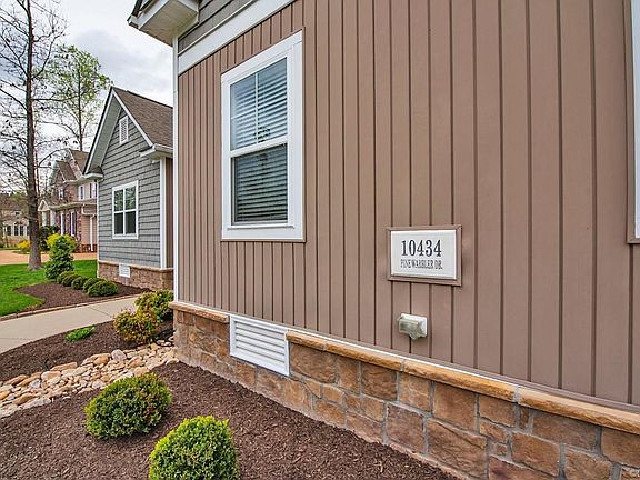 4th image of 10434 Pine Warbler Dr