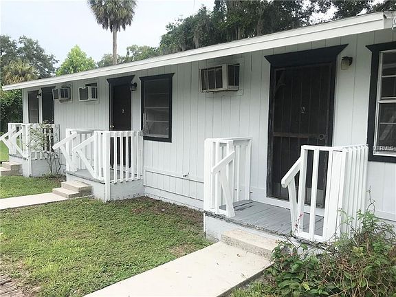 2nd image of 404 W Amelia Ave