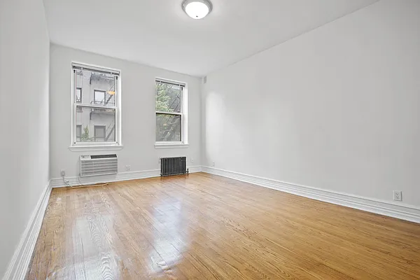 Rented by Anchor Associates | media 1