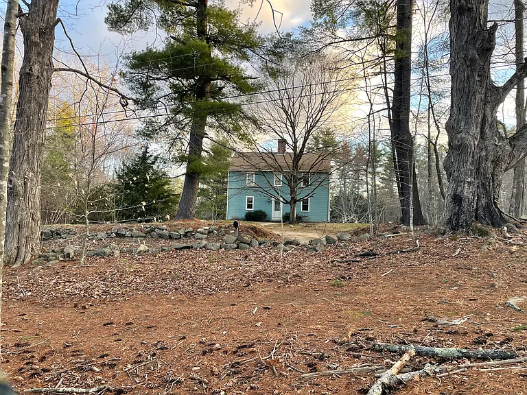77 Rowell Rd E — Photo 9