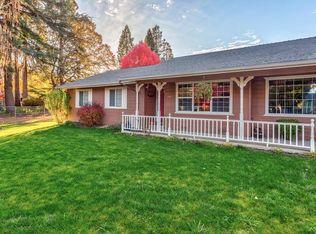 142 Kellogg St, Gold Hill, OR 97525