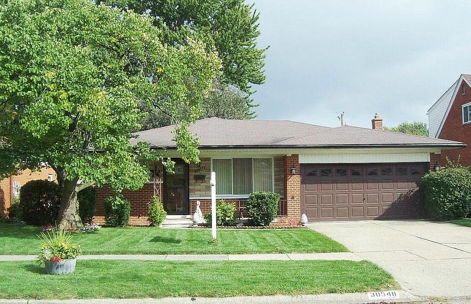 1st image of 30548 Newport Dr