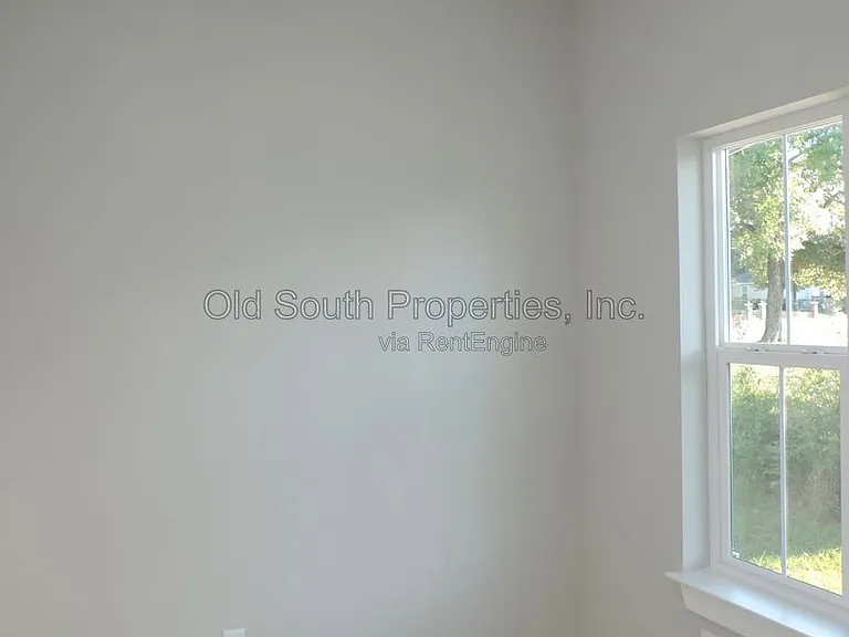 706 N F St #A — Photo 11