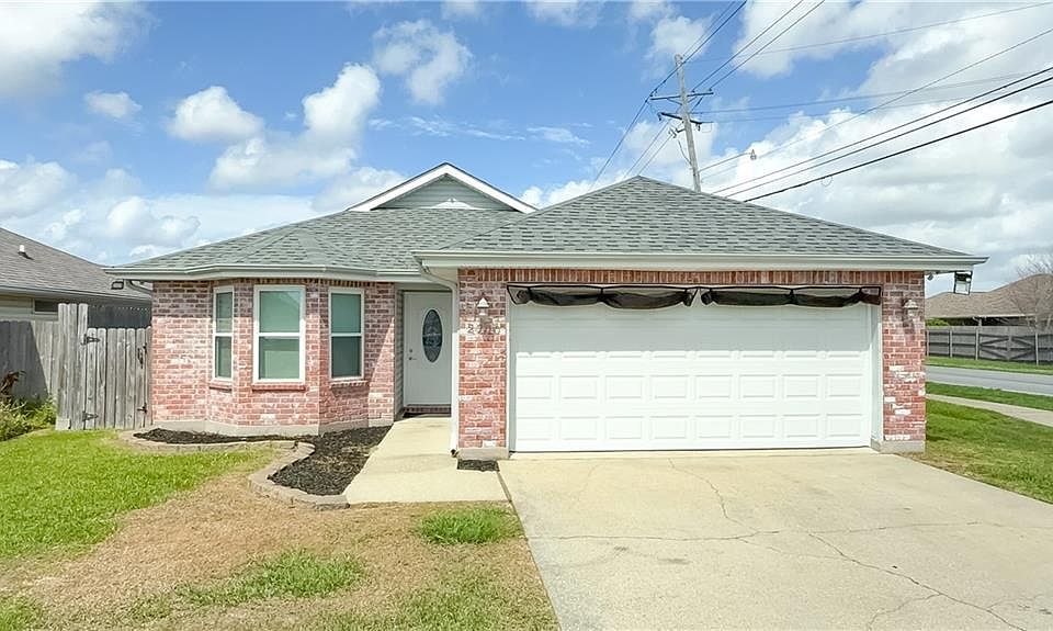 1st image of 2700 Bayou Carencro Dr