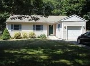 160 Cumberland St, Mastic, NY 11950