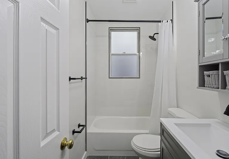 292 Claremont Ave #1 — Photo 4