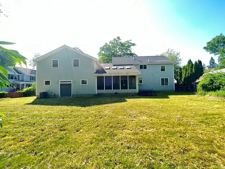 5 Kinney Ave — Photo 31