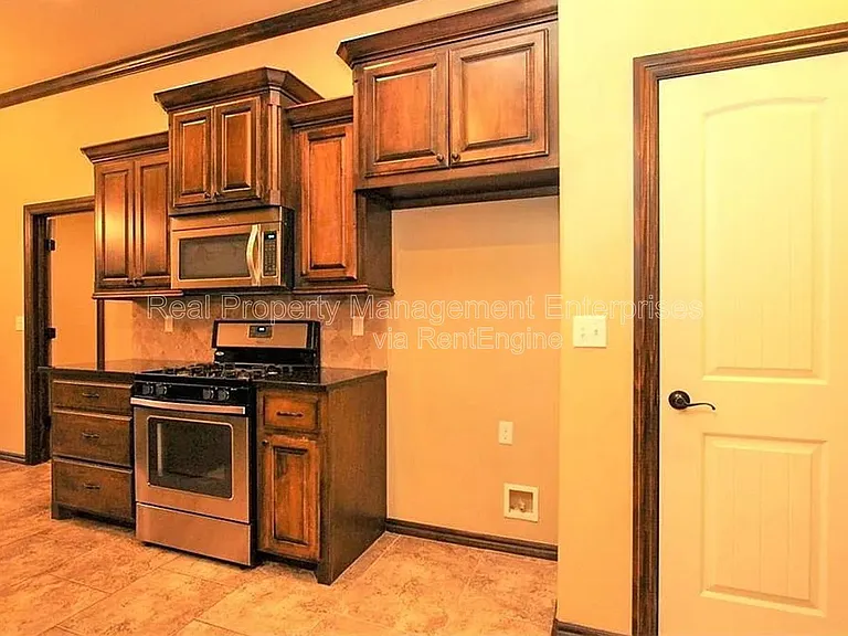 1661 Appaloosa Dr — Photo 10