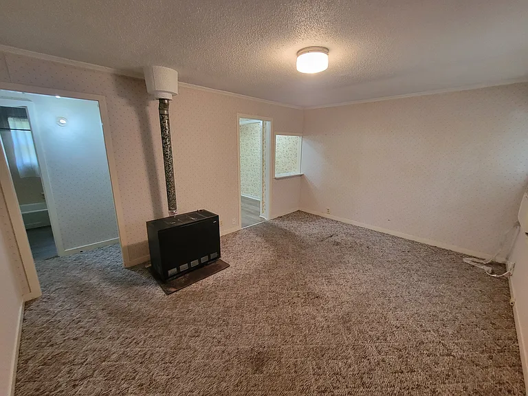 4030 E Whitney Ln — Photo 17