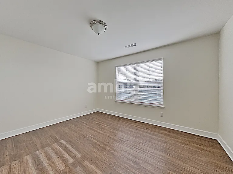 5270 Lake Maxwell Dr — Photo 25