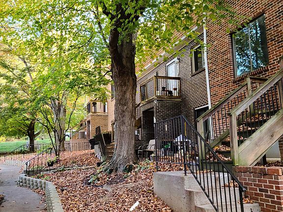 3rd image of 1720 Donlee Dr #1720