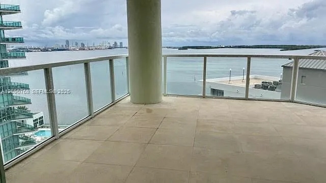 The Emerald At Brickell C — Photo 1
