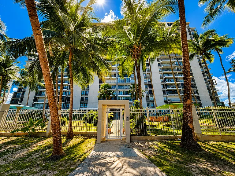 4745 Avenida Isla Verde Villas Del Mar Est #H — Photo 32