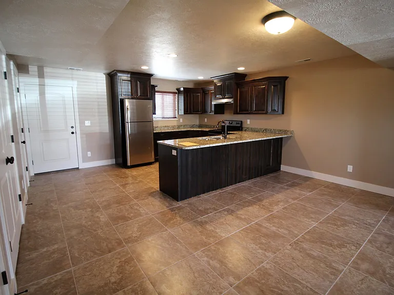 549 W 1420 N #101 — Photo 2