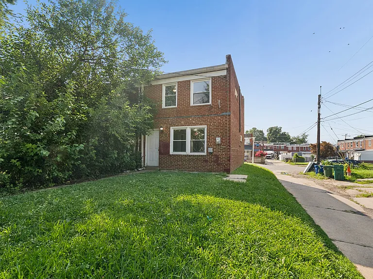 2801 Hinsdale Dr — Photo 16