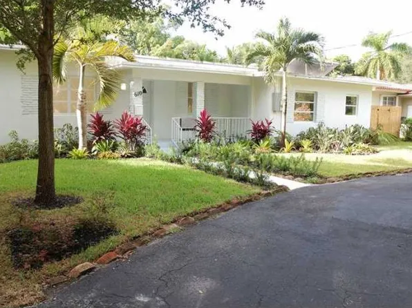 610 NE 115th St, Biscayne Park, FL 33161