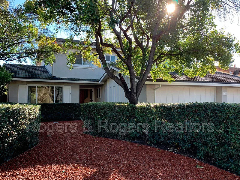 276 Moraga Way