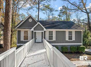 225 Rolling Hill Dr, Daphne, AL 36526