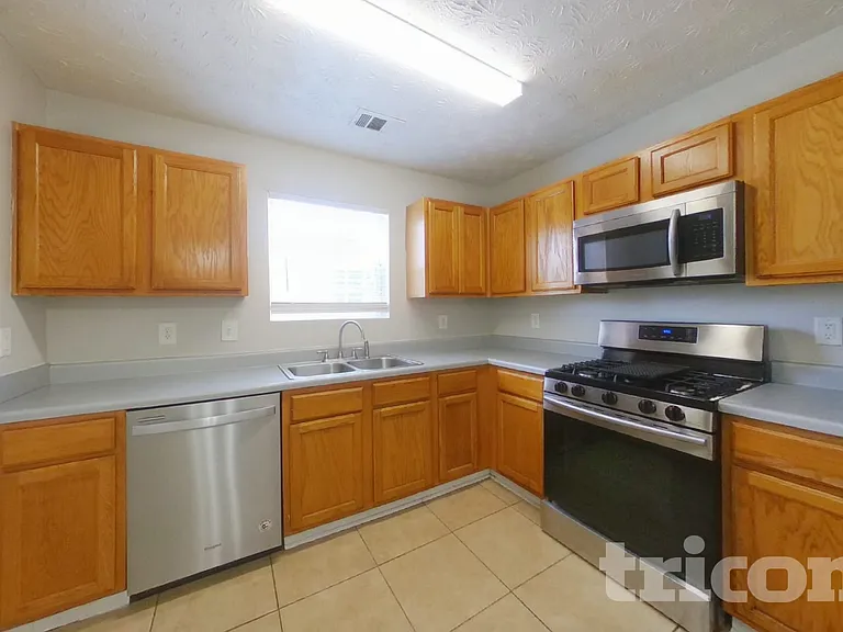 1830 New Orleans Way — Photo 6