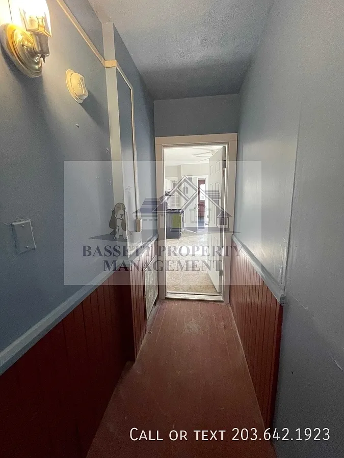 2 bed, 1.0 bath, 708 sqft, $1,499 — Photo 3