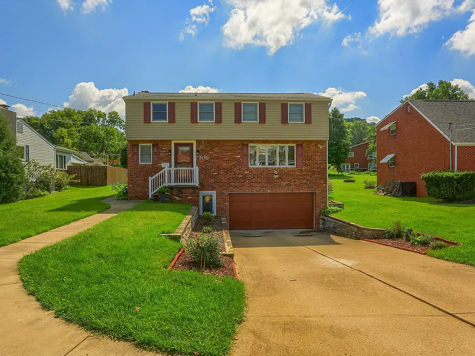 200 Spartan Dr