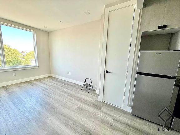 4th image of 1565 New York Ave APT 5D