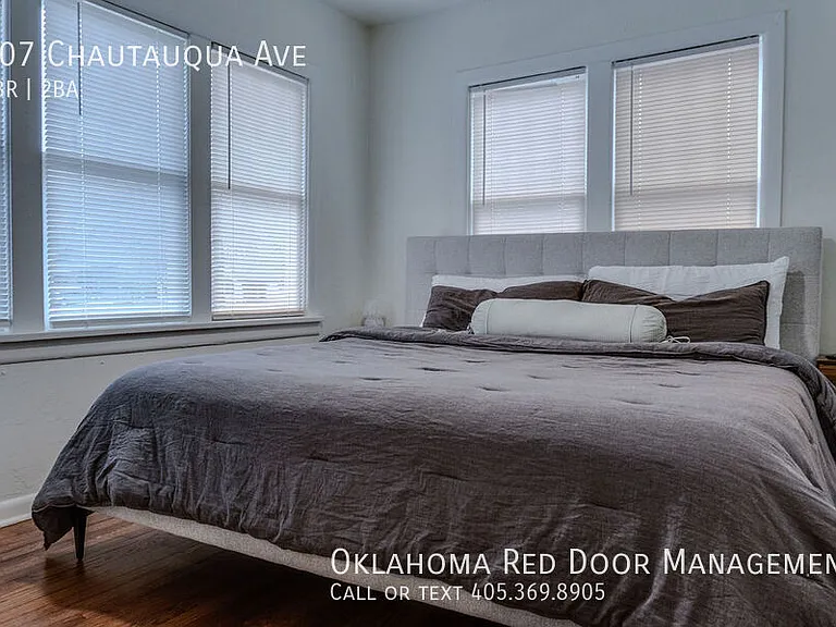 407 Chautauqua Ave — Photo 9