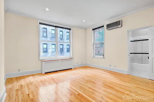 Rented by City Connections Realty | media 11
