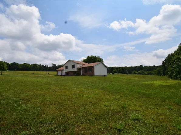147 Fike Ln, Addison, PA 15411