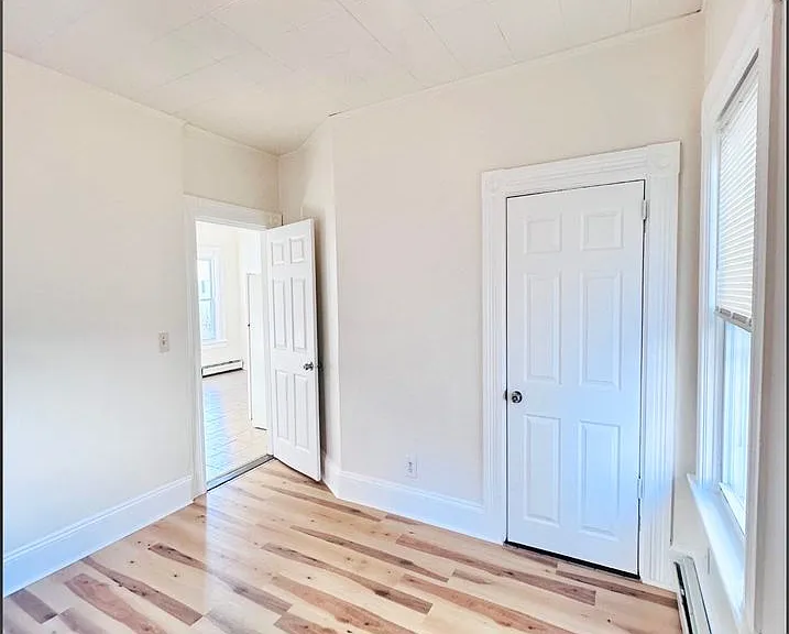 175 Amherst Street — Photo 11