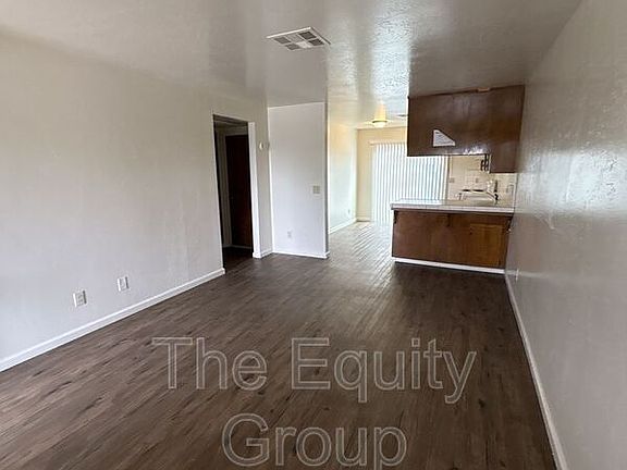 2nd image of 5136 W Cambridge Ave