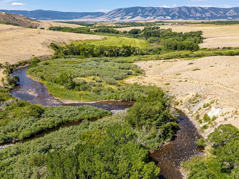 1st image of 84 Bow Fiddle Ranch Rd