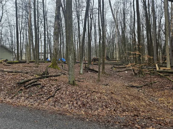 27 Sec #11, Du Bois, PA 15801