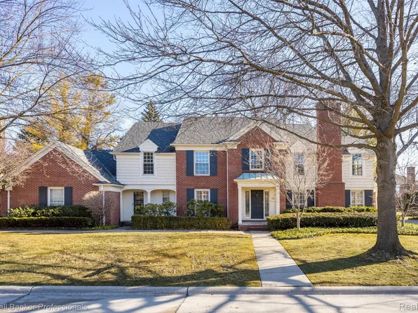 14 Dodge Pl, Grosse Pointe Farms, MI 48230