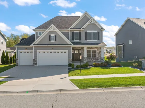 2116 Redwood Ln, Chesterton, IN 46304