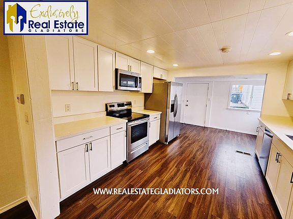 5th image of 614 E Wright Ave #B