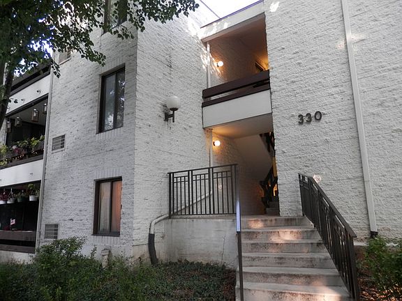 2nd image of 330 W Miner St APT 3C