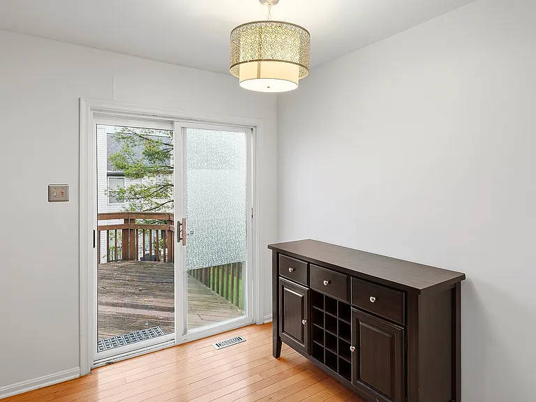 Breakfast Nook (alt view)