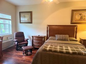 8946 Sandshot Ct