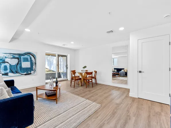 230 Grant Avenue image 32 of 45