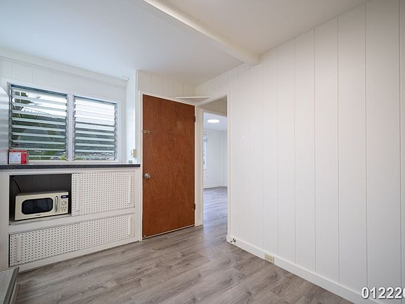 5th image of 3033 Woolsey Pl Unit B