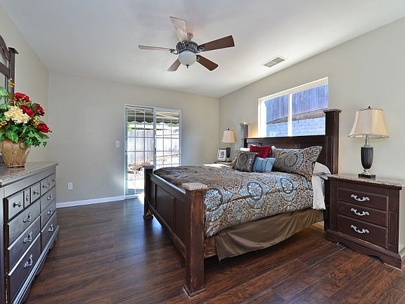 5th image of 8029 Woodpecker Way