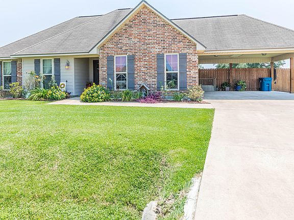 5th image of 216 Ennis Dr