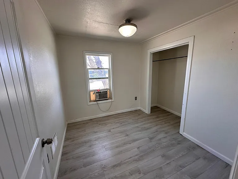 1134 Brighton St #B — Photo 7