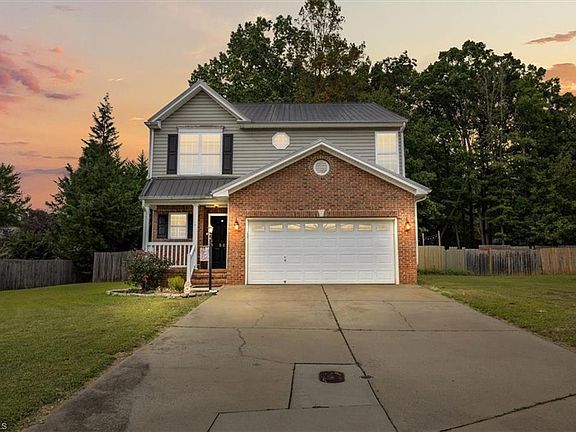 2nd image of 50 Falcon Ct